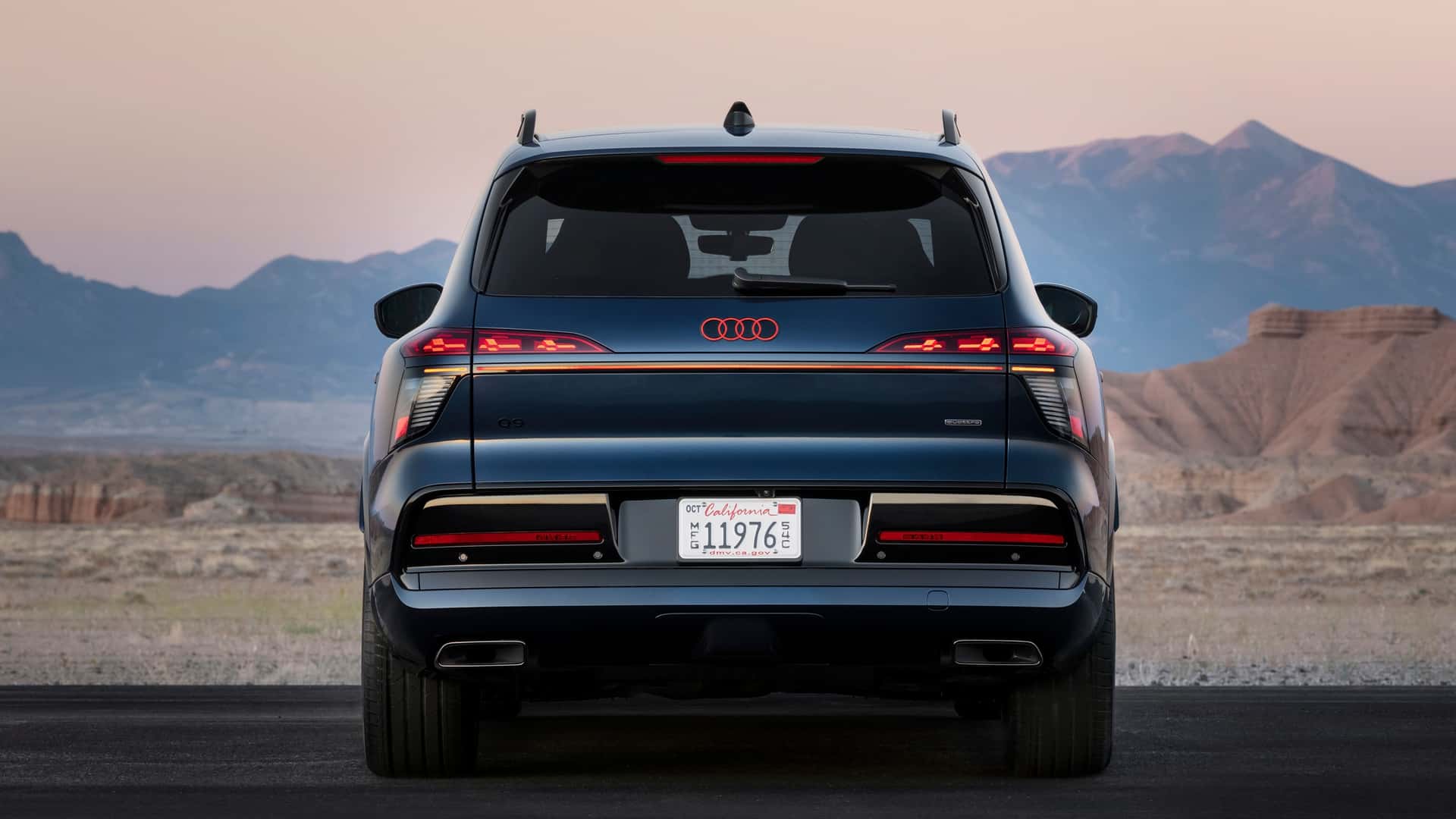 Audi Q9 2027 por detras
