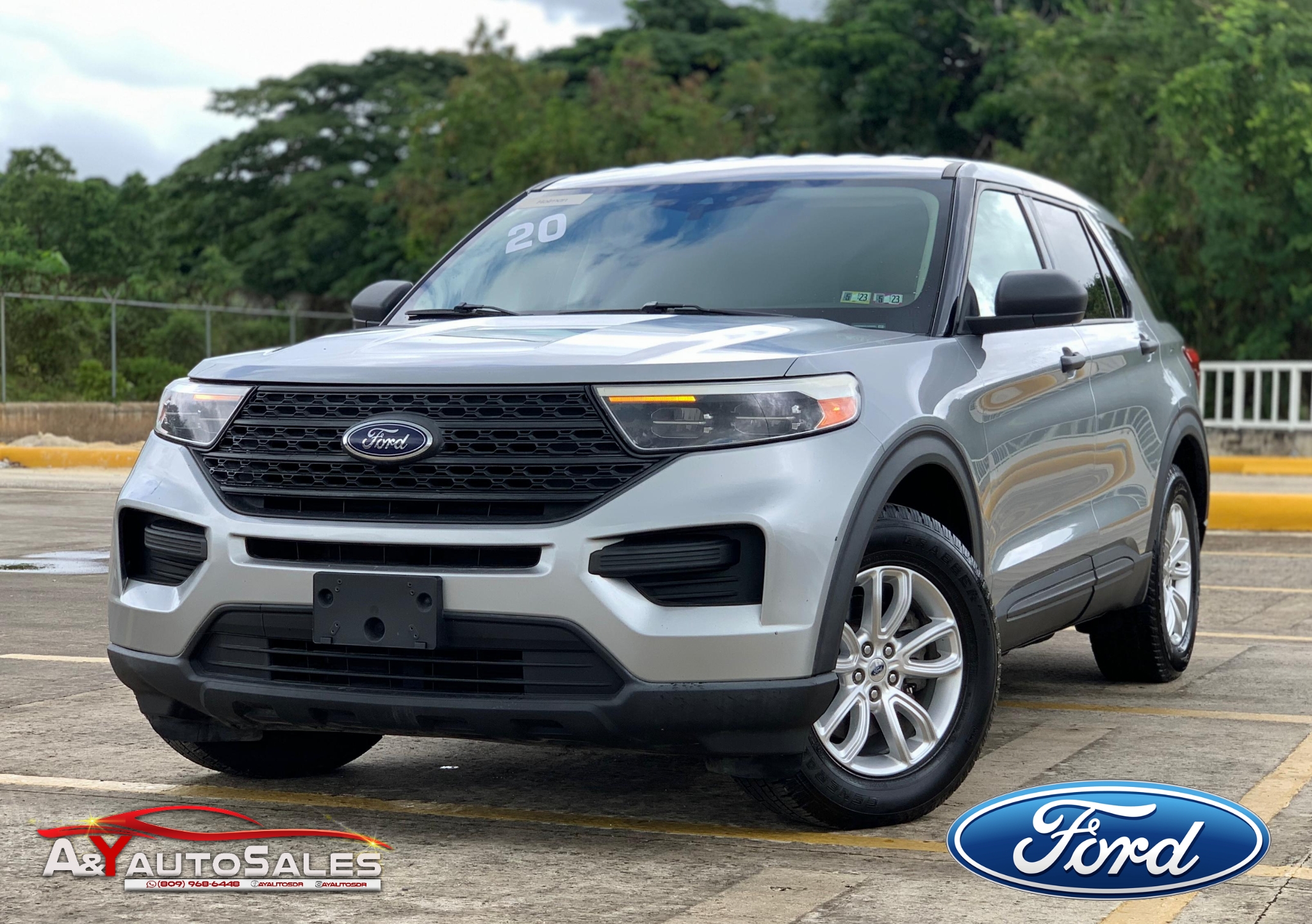 Ford Explorer XLT 2020 - Miniatura 3