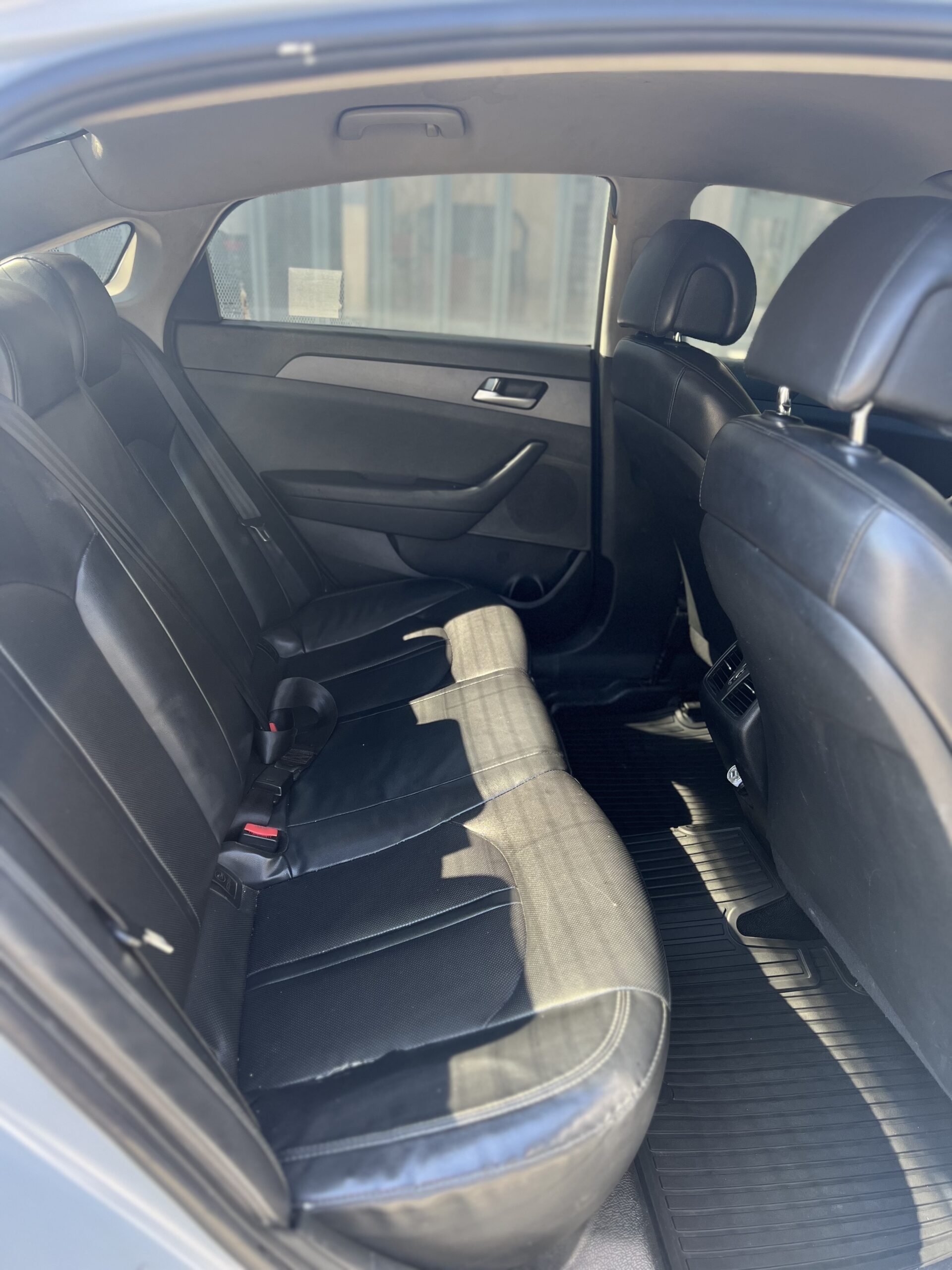 Hyundai Sonata LF 2017 - Miniatura 7