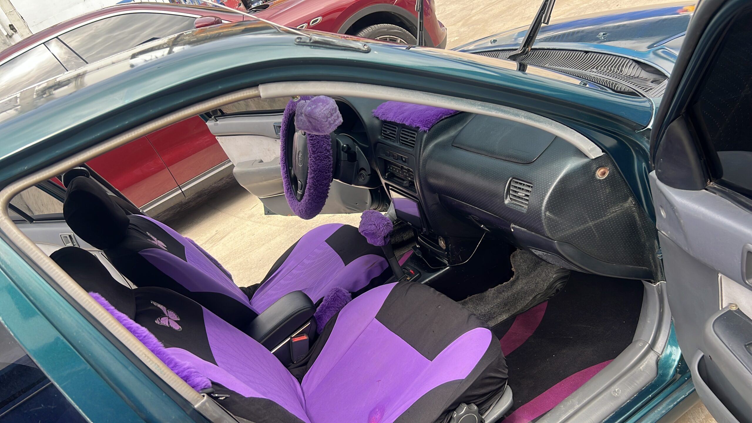 Toyota Starlet 2000 - Miniatura 2