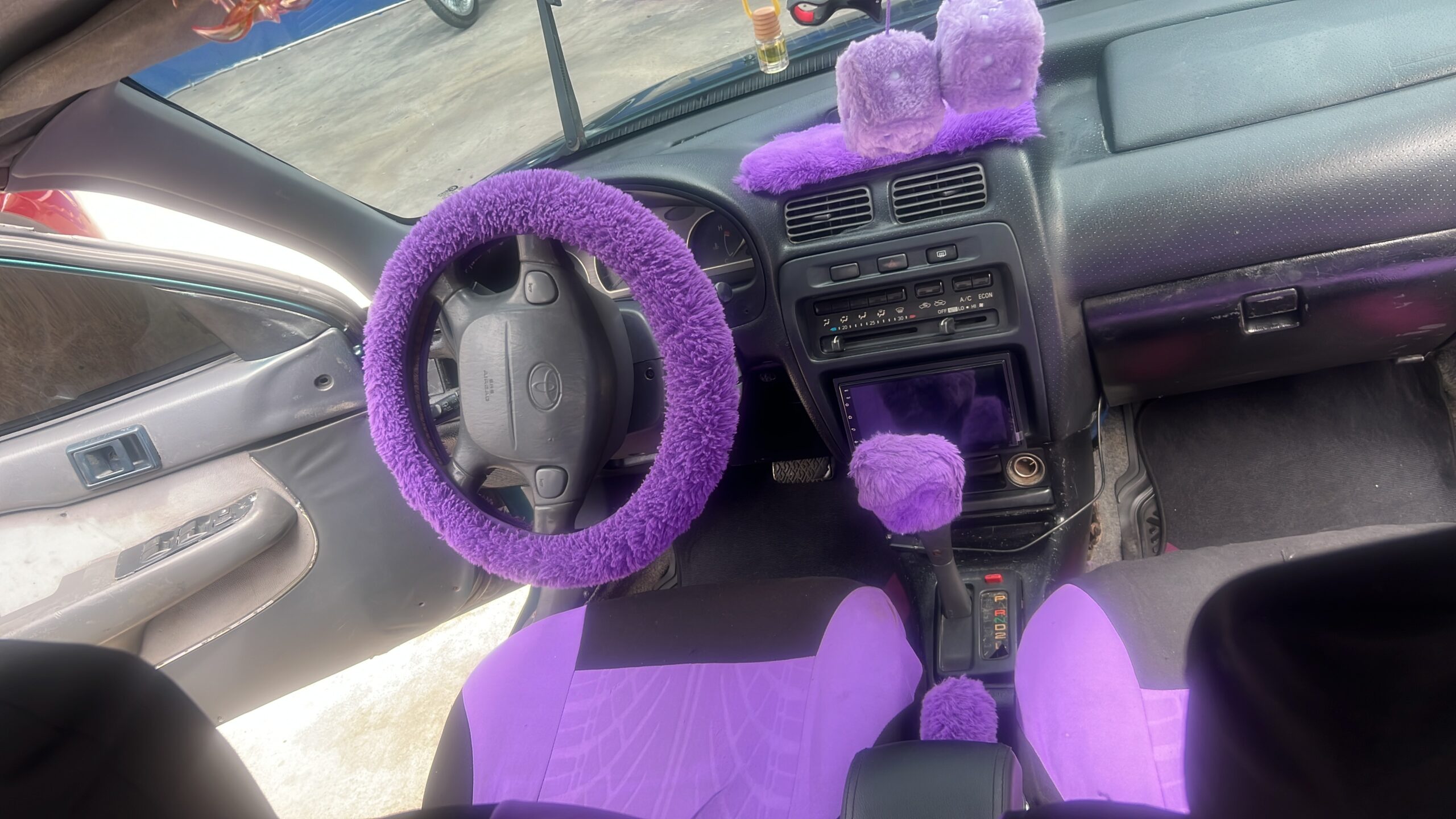 Toyota Starlet 2000 - Miniatura 3