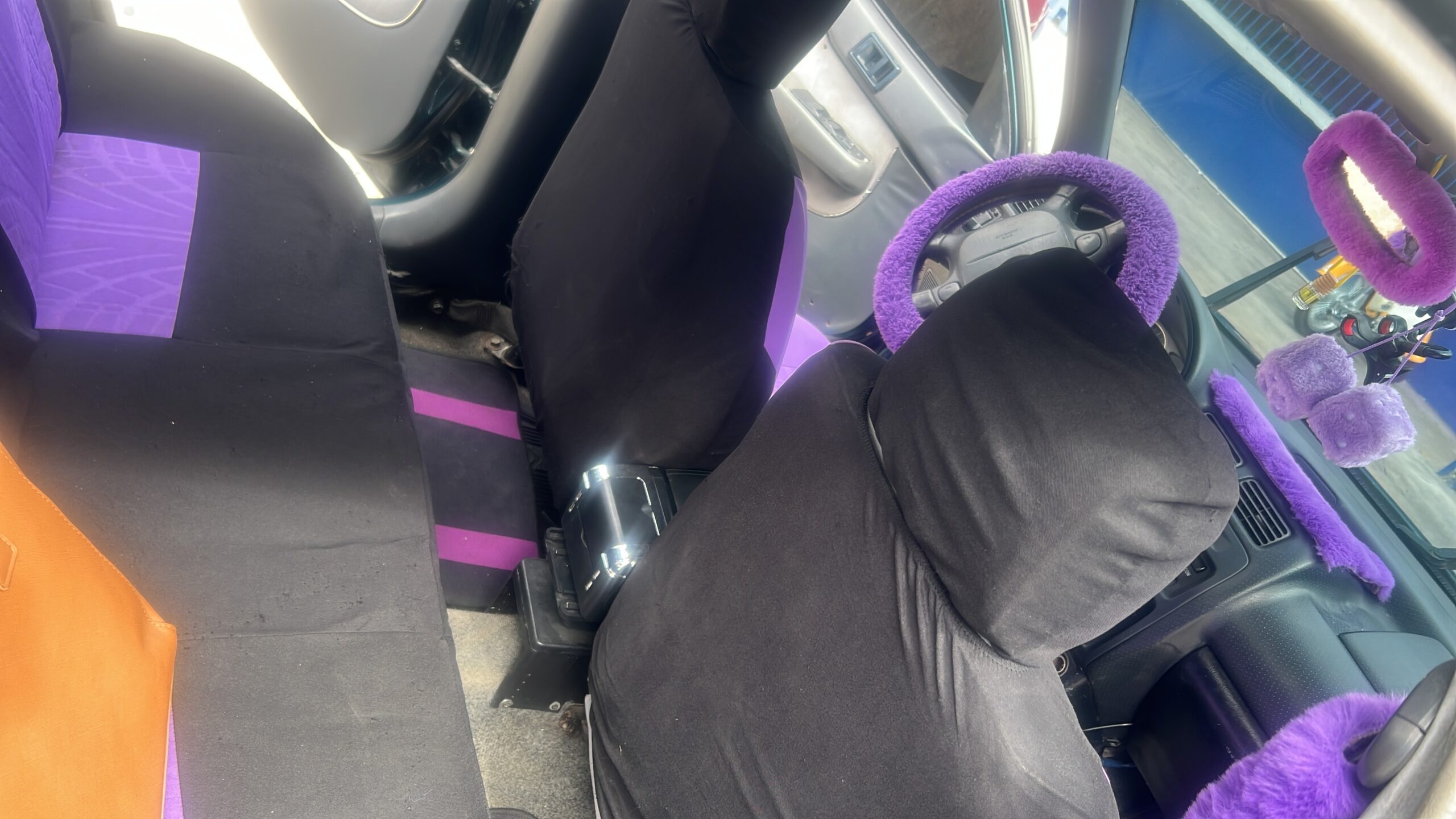 Toyota Starlet 2000 - Miniatura 4