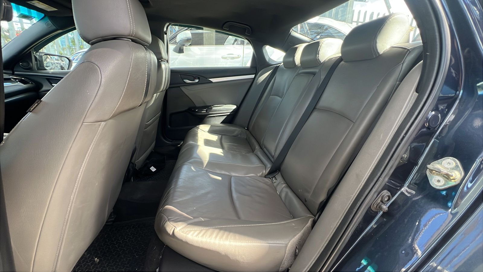 Honda Civic EX-T 2017 - Miniatura 6