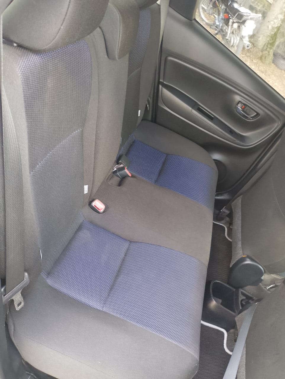 Toyota Vitz 2018 - Miniatura 7