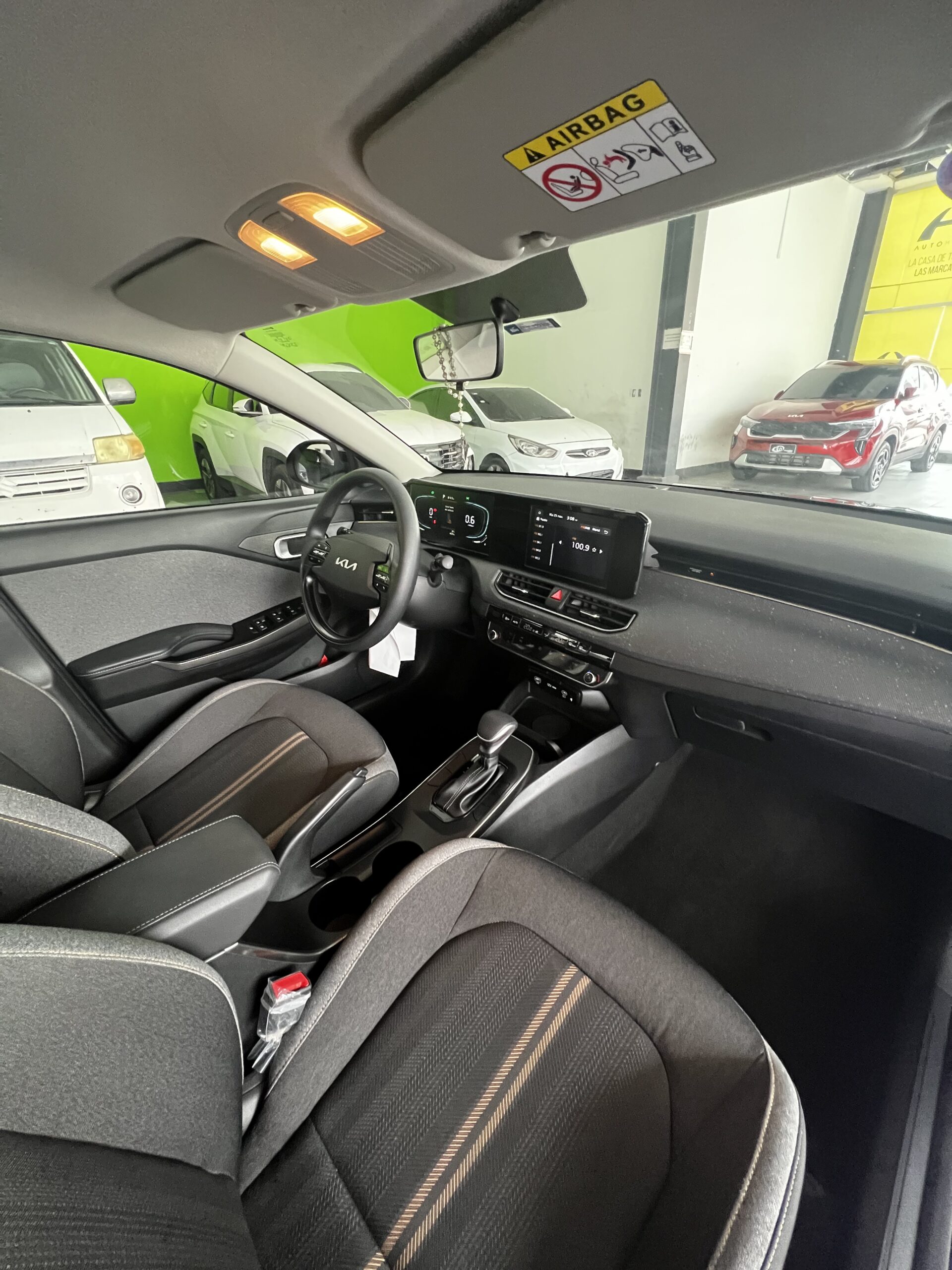 Kia K3 2024 - Miniatura 6