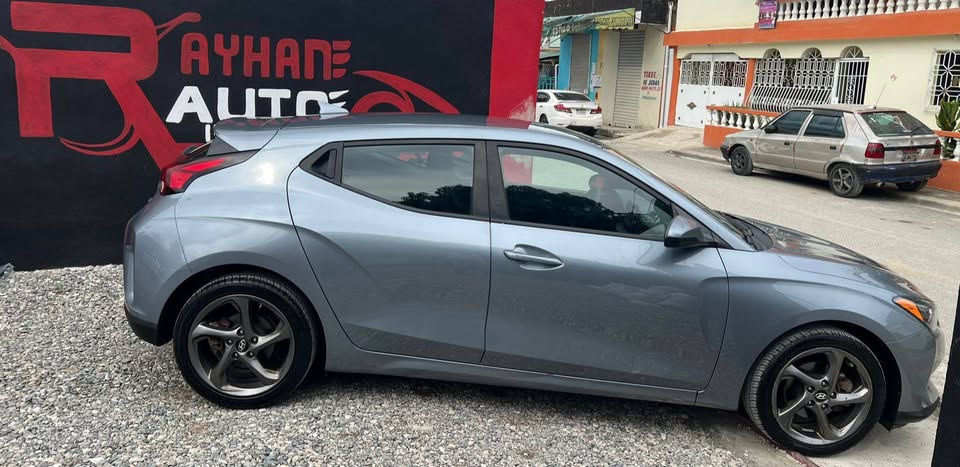 Hyundai Veloster 2019 - Miniatura 2
