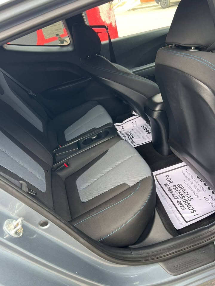 Hyundai Veloster 2019 - Miniatura 4