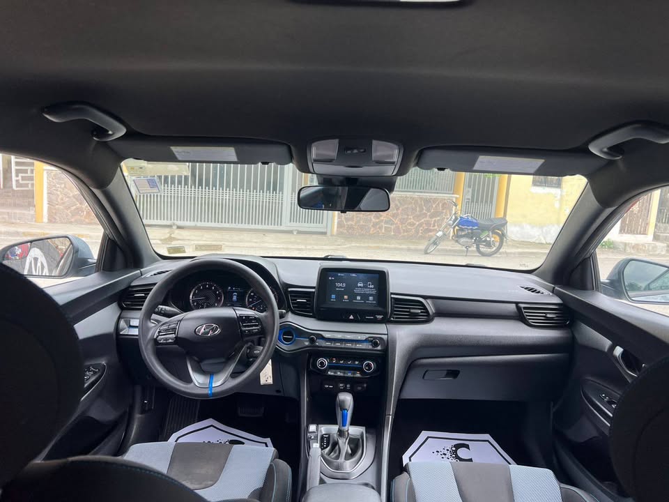 Hyundai Veloster 2019 - Miniatura 6