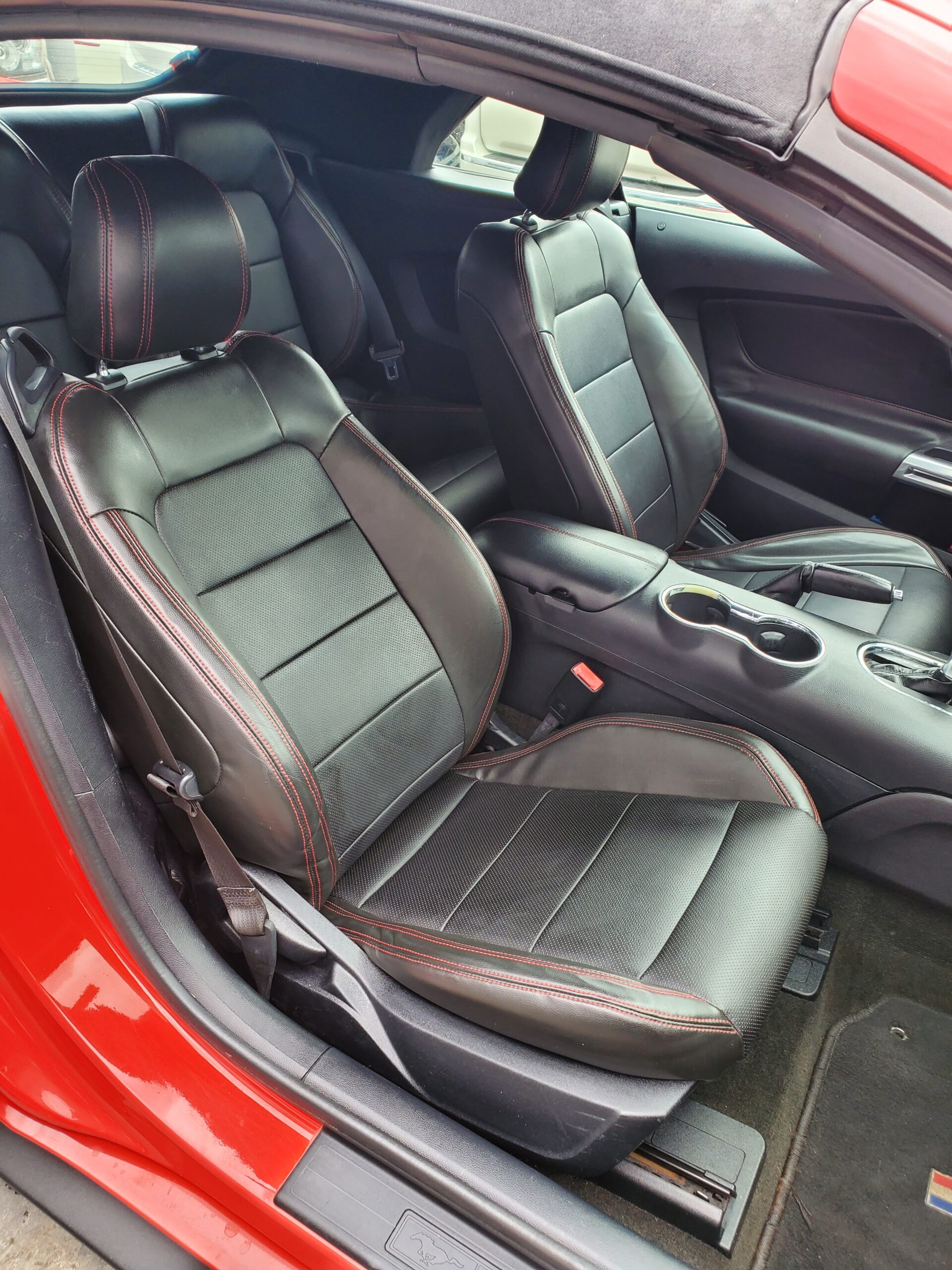 Ford Mustang 2015 - Miniatura 10