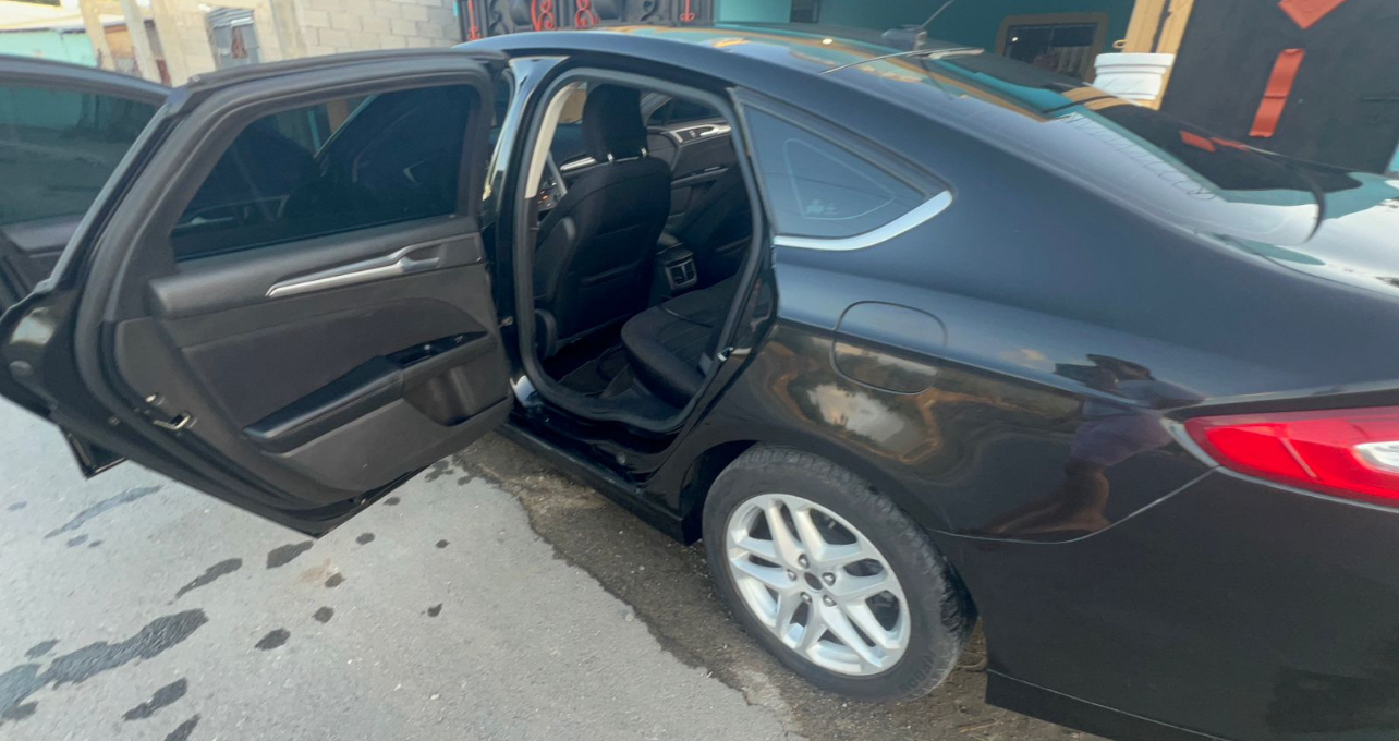 Ford Fusion 2014 - Miniatura 5