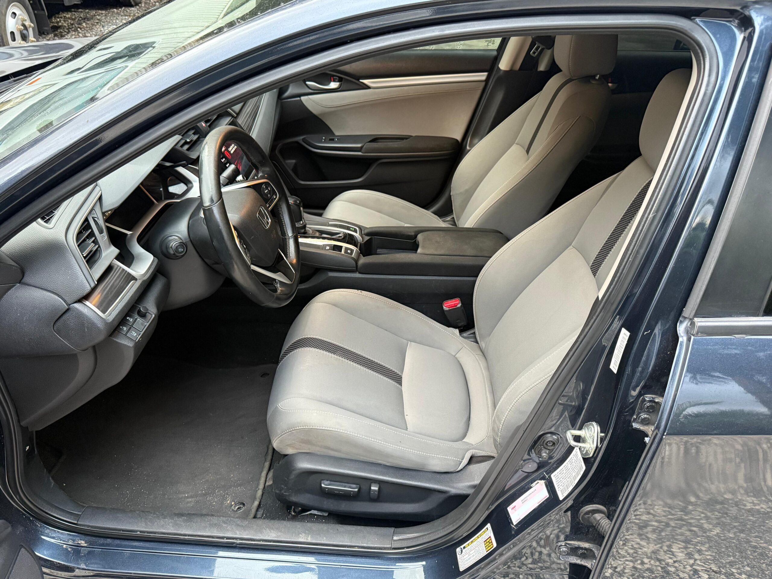 Honda Civic EX-T 2029 - Miniatura 7