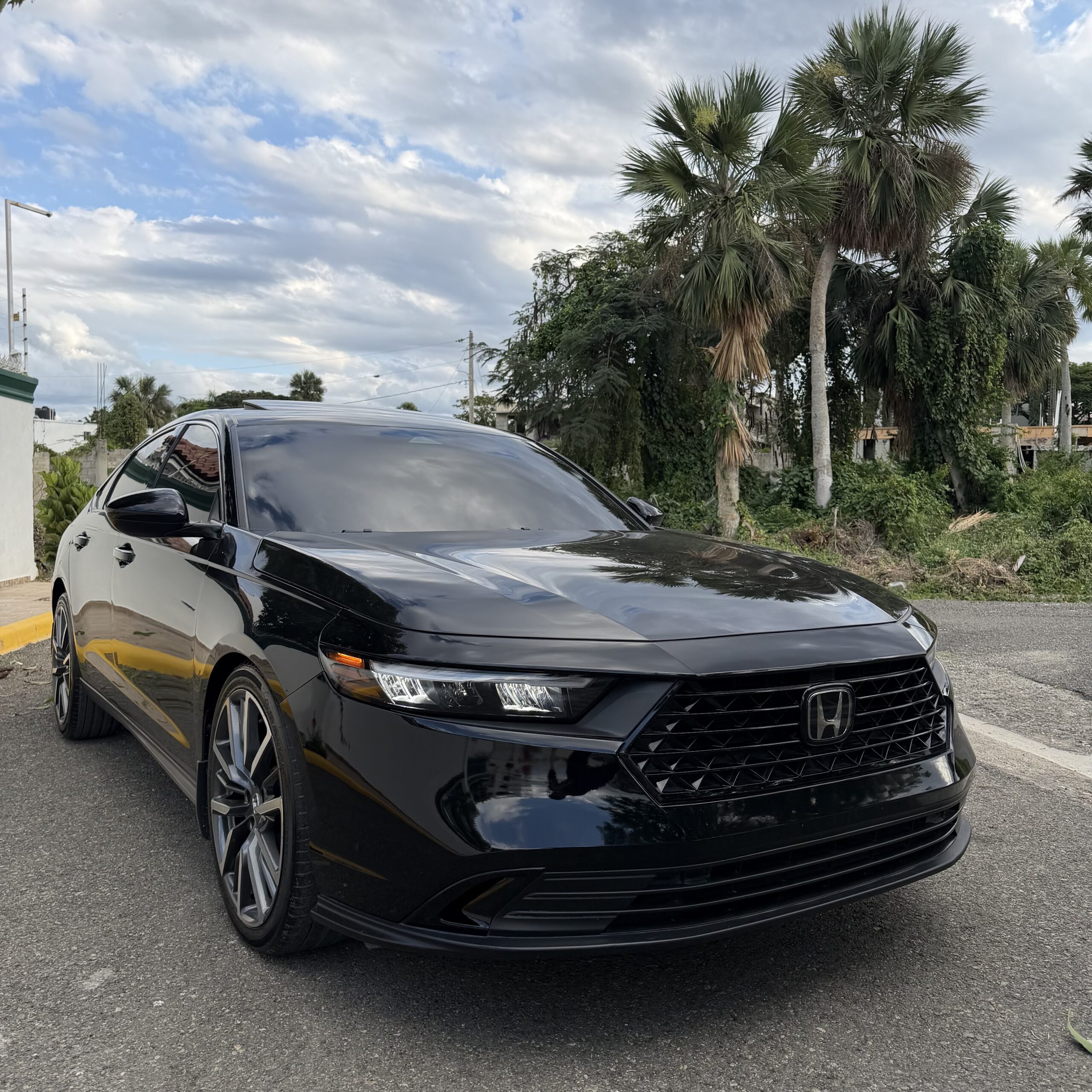 Honda Accord EX 2023 - Miniatura 2