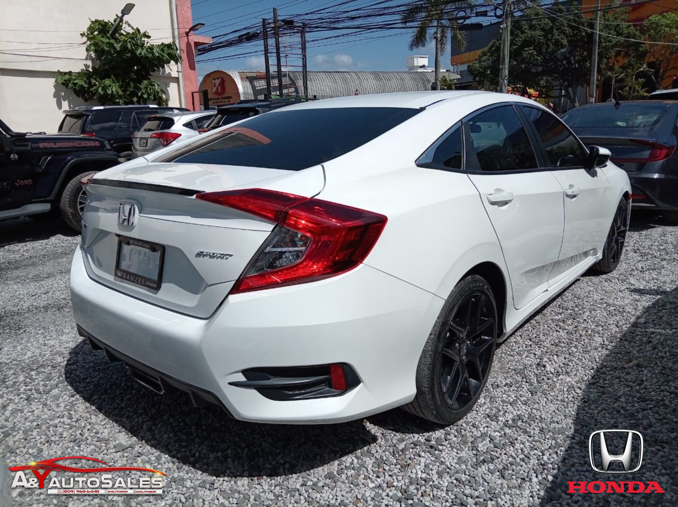 Honda Civic Sport 2020 - Miniatura 3