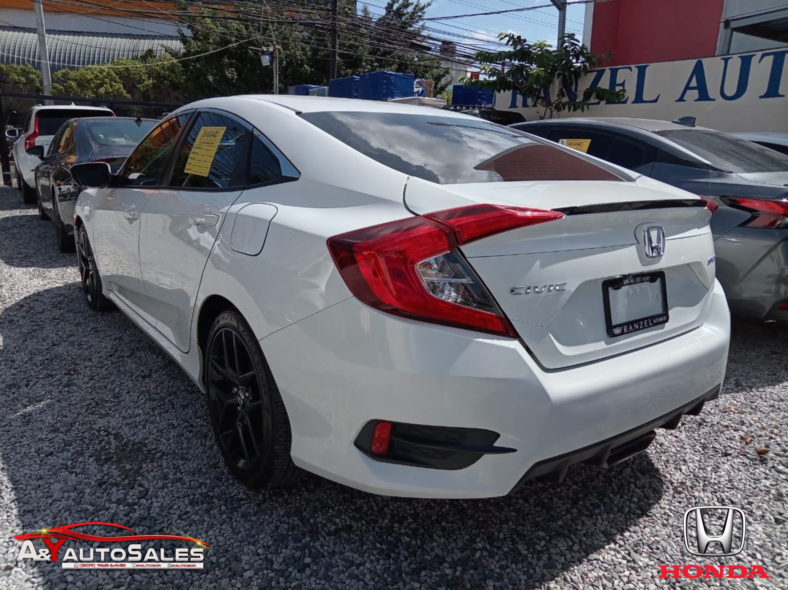 Honda Civic Sport 2020 - Miniatura 4