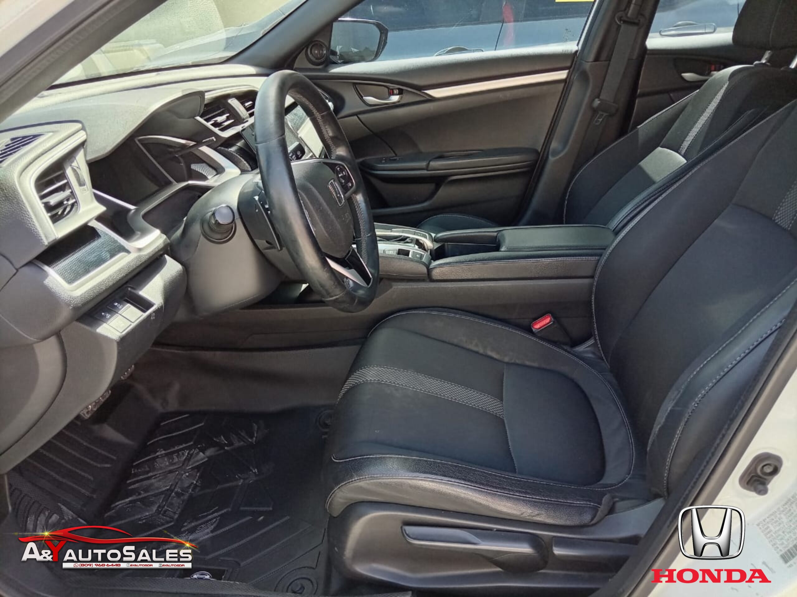 Honda Civic Sport 2020 - Miniatura 7