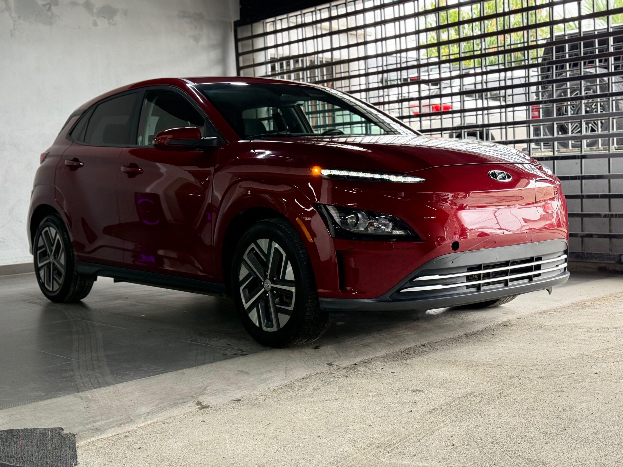 Hyundai Kona SEL Electric 2023 - Miniatura 3
