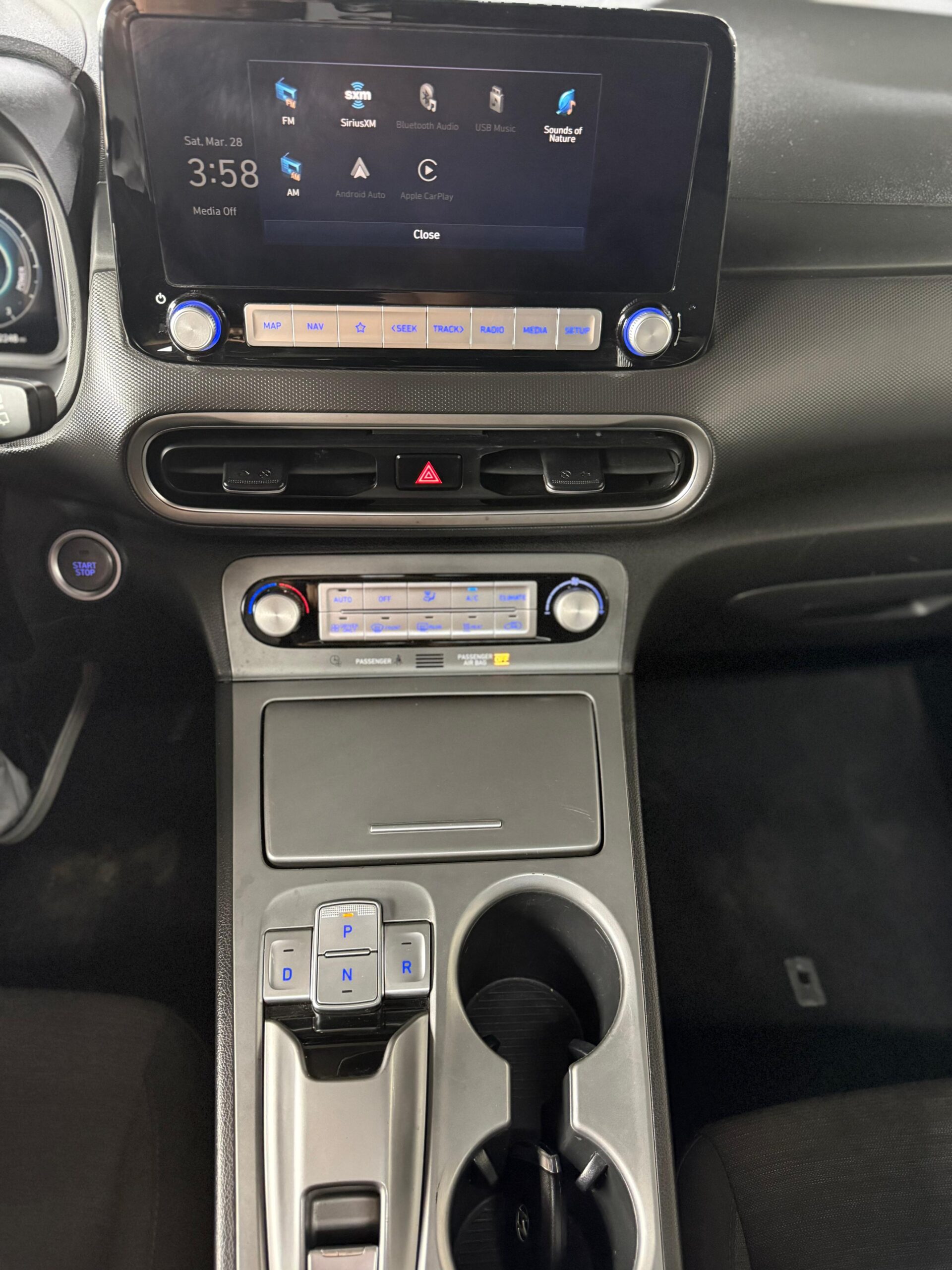 Hyundai Kona SEL Electric 2023 - Miniatura 8