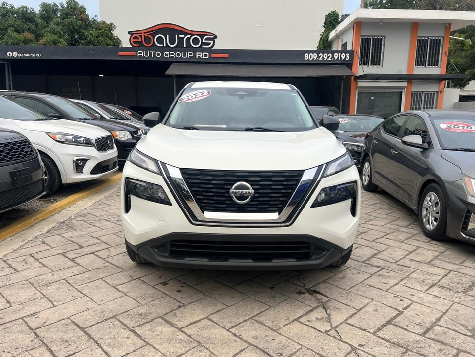 Nissan Rogue Sport S 2022 - Miniatura 2