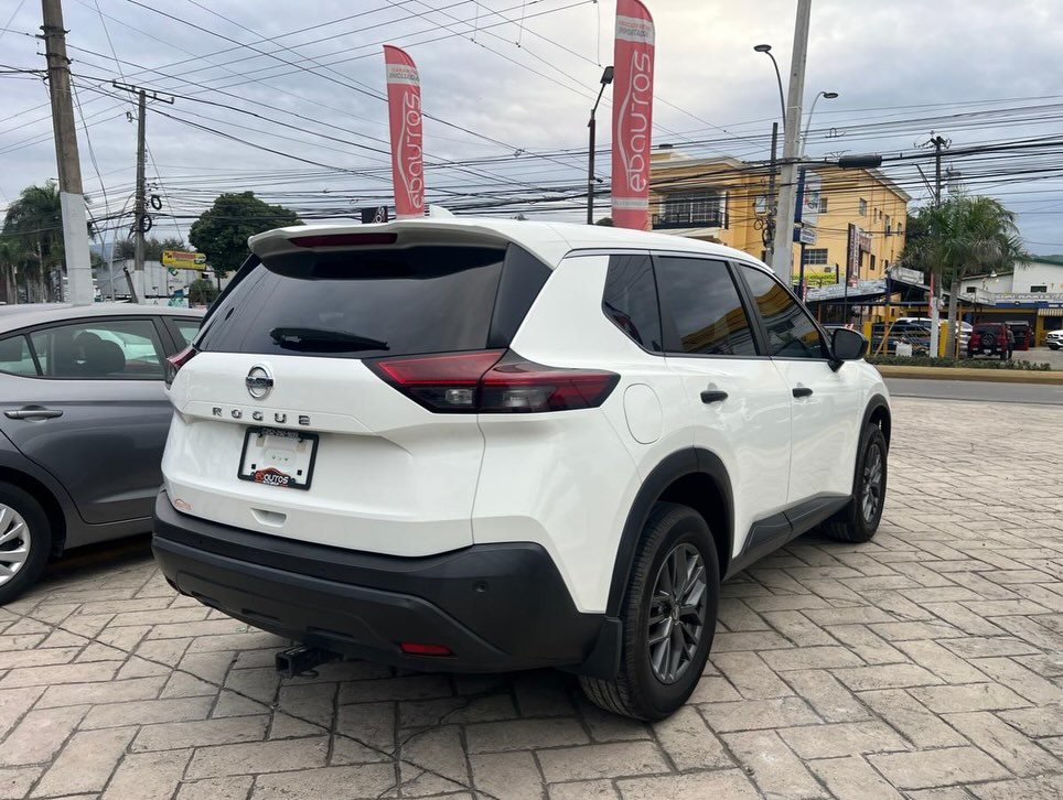 Nissan Rogue Sport S 2022 - Miniatura 6