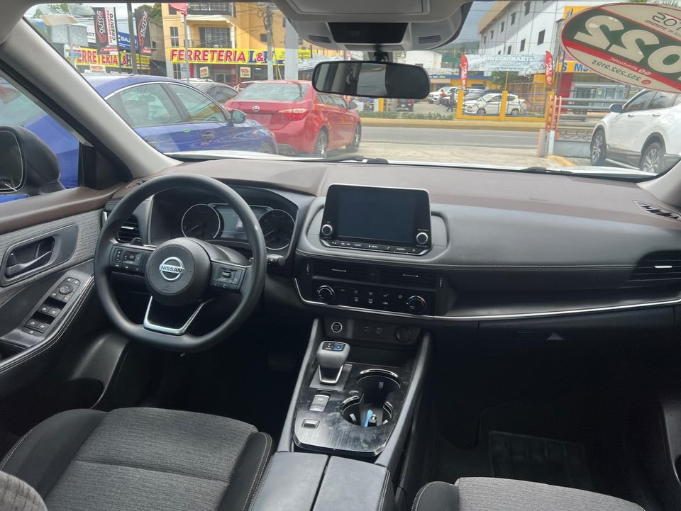 Nissan Rogue Sport S 2022 - Miniatura 8