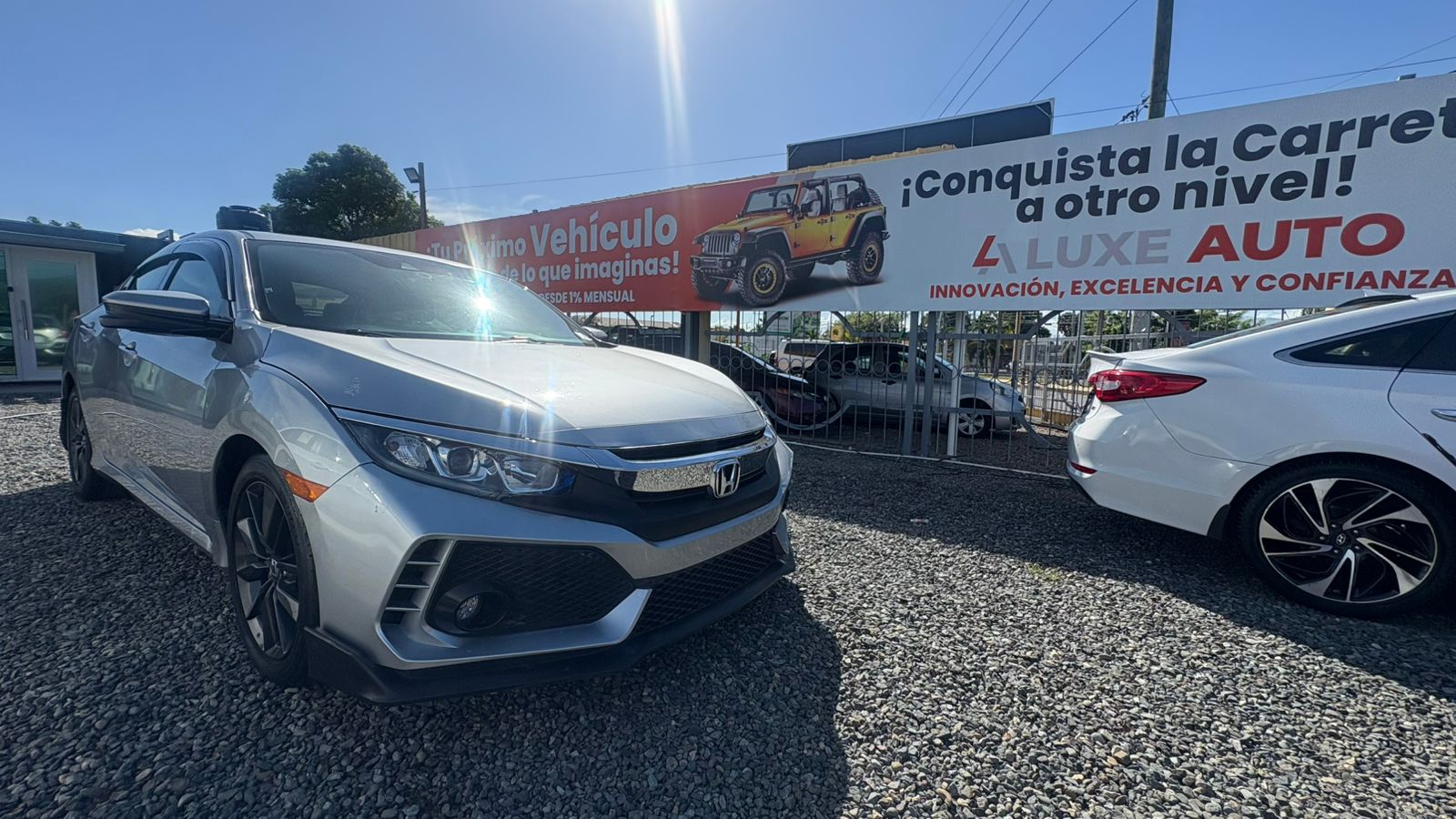 Honda Civic 2020 - Miniatura 3