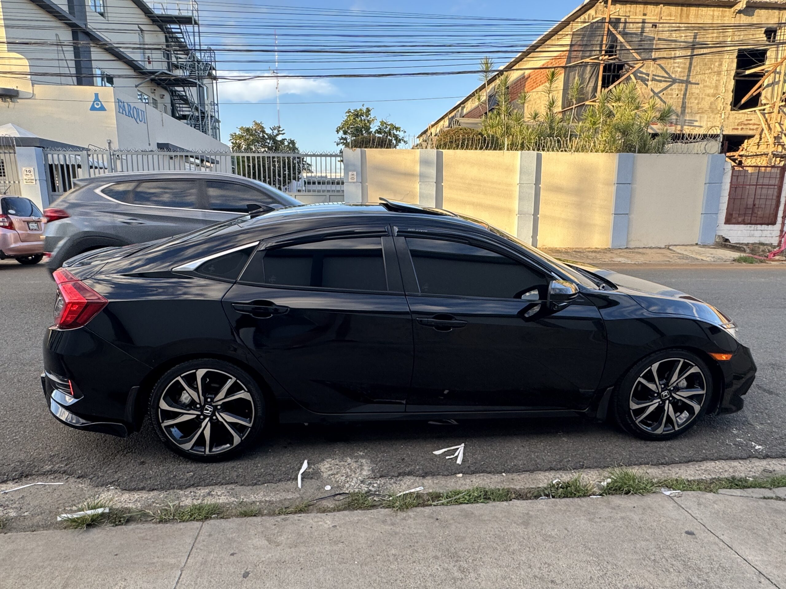 Honda Civic EX 2018 - Miniatura 2