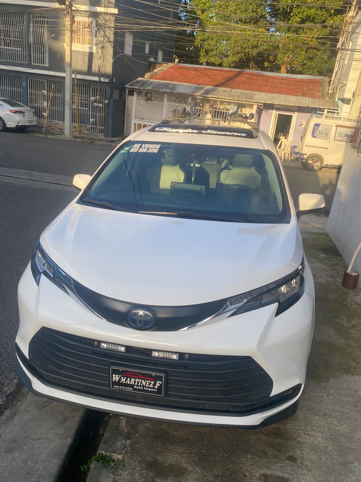 Toyota Sienna LE 2021 - Miniatura 4