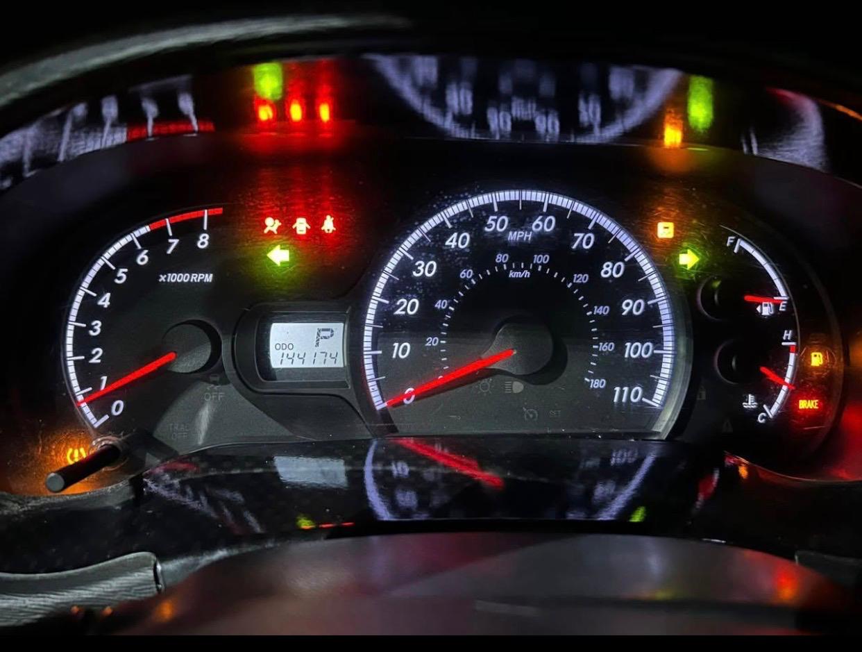 Toyota Sienna CE 2013 - Miniatura 4