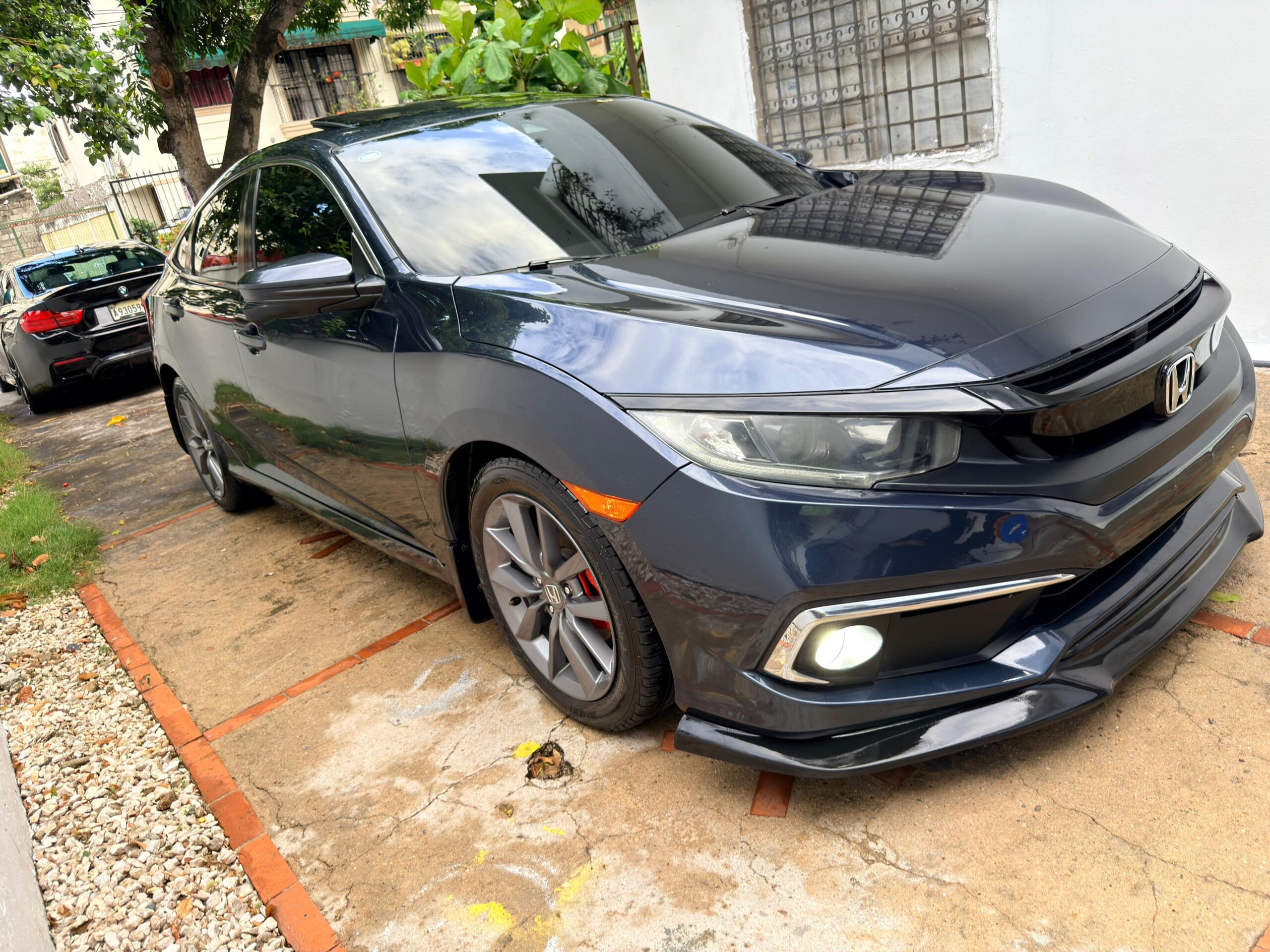 Honda Civic EX 2019 - Miniatura 4