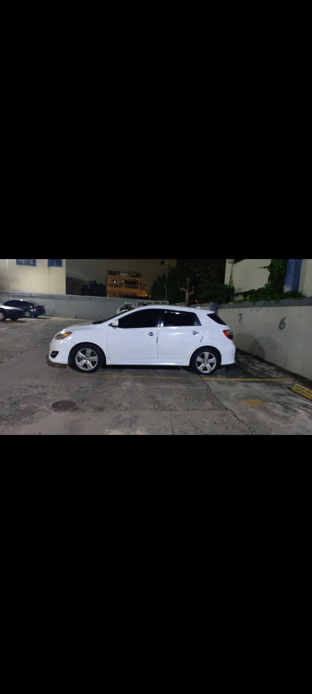 Toyota Matrix S 2010 - Miniatura 2