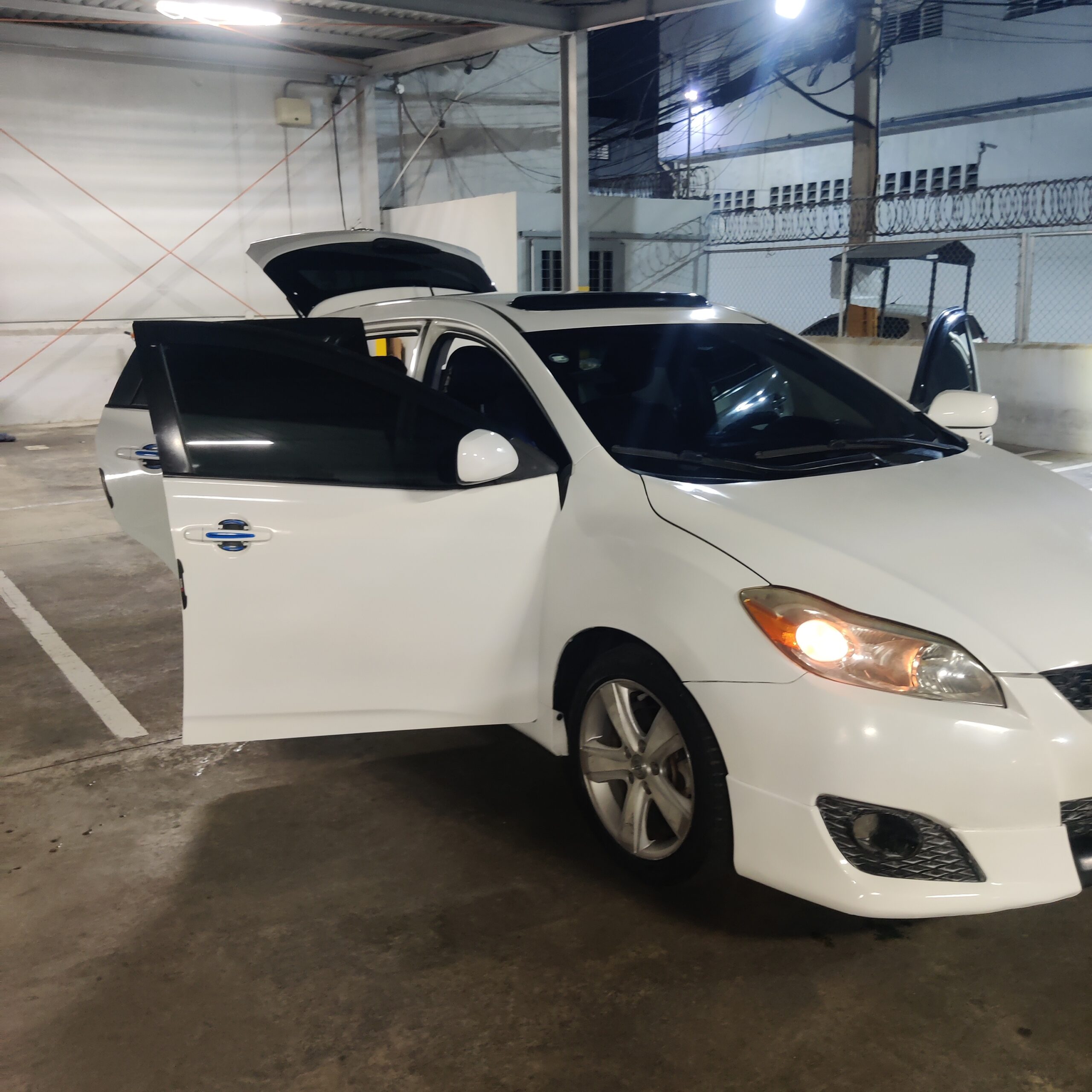 Toyota Matrix S 2010 - Miniatura 4