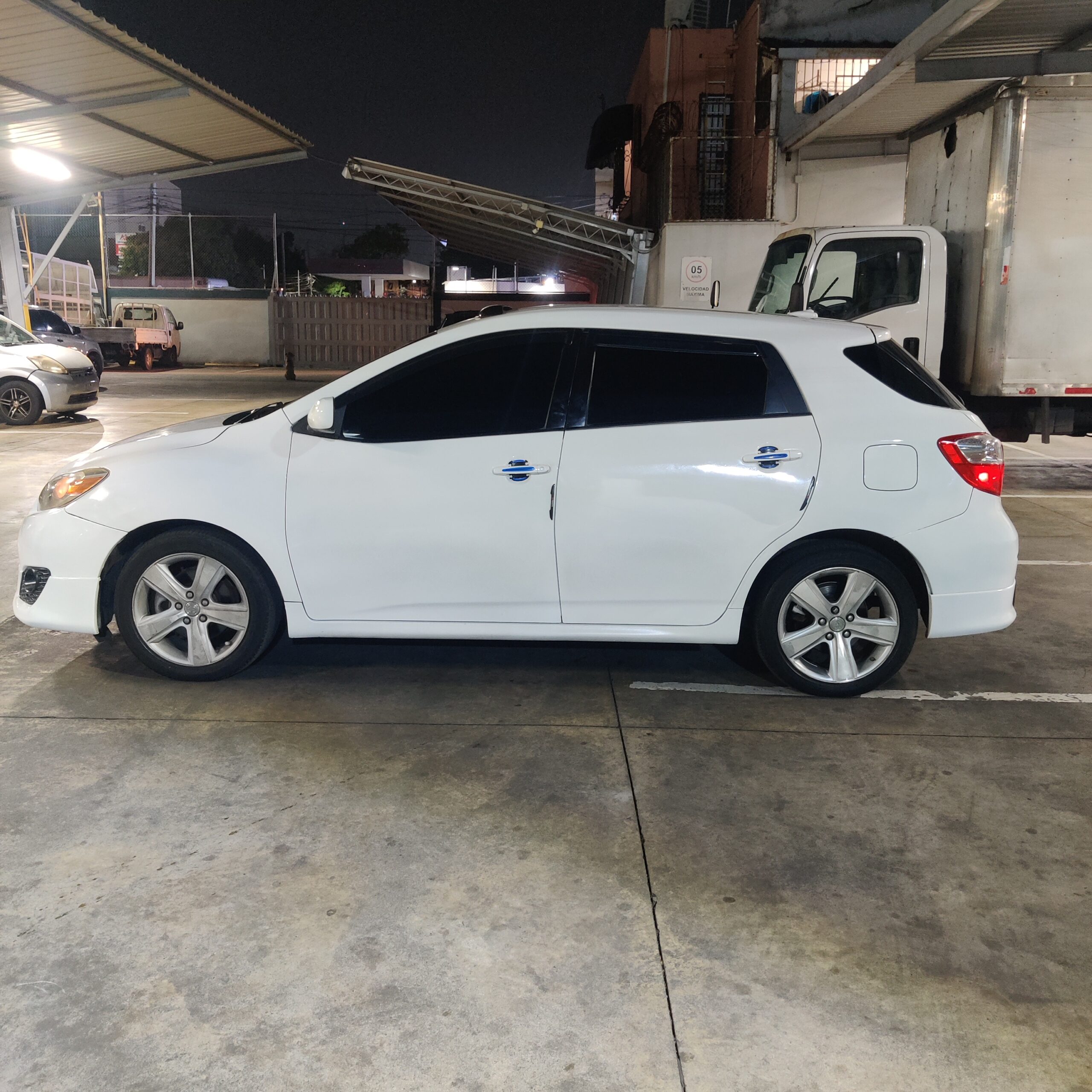 Toyota Matrix S 2010 - Miniatura 10