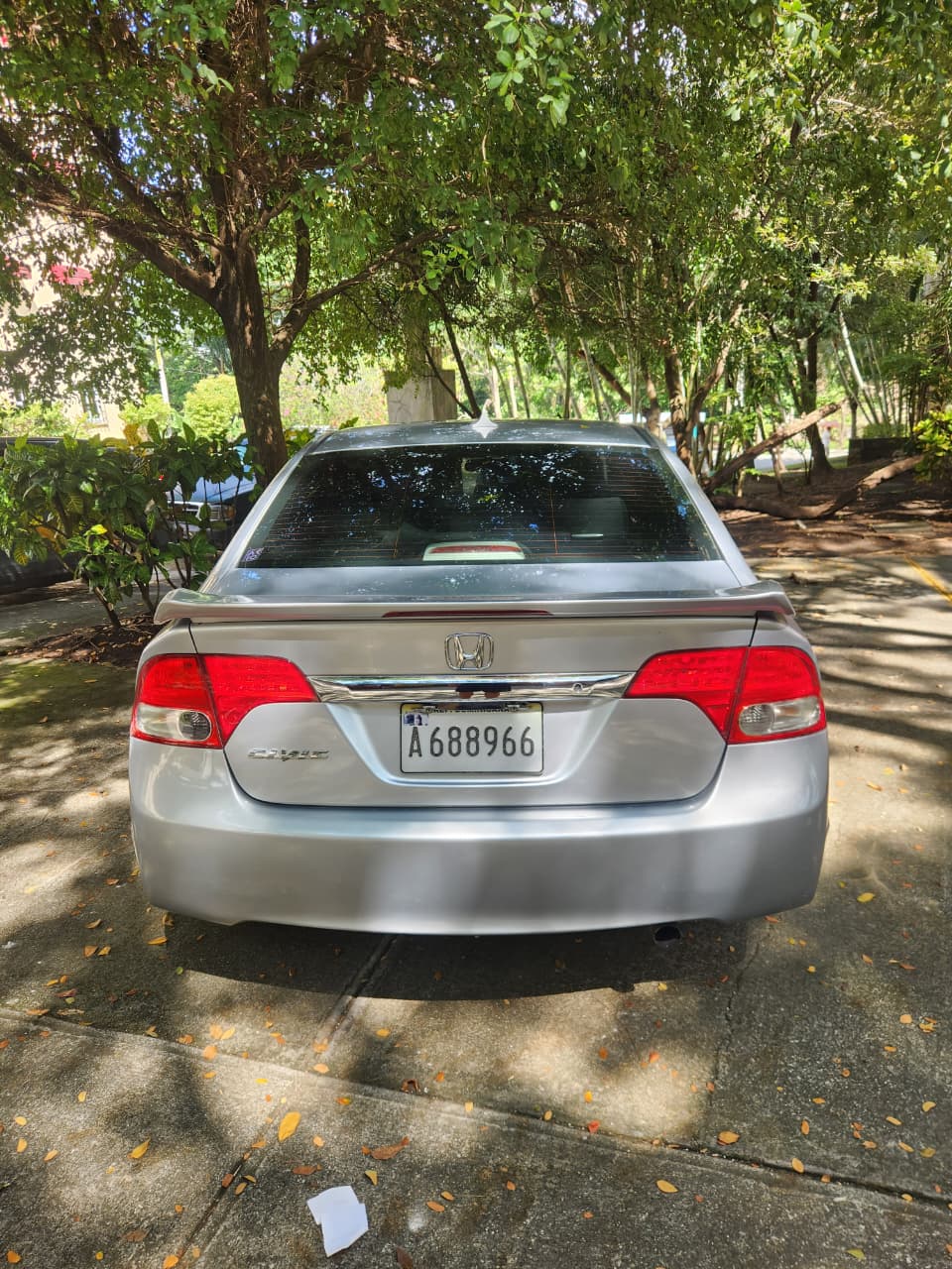 Honda Civic LX 2010 - Miniatura 2