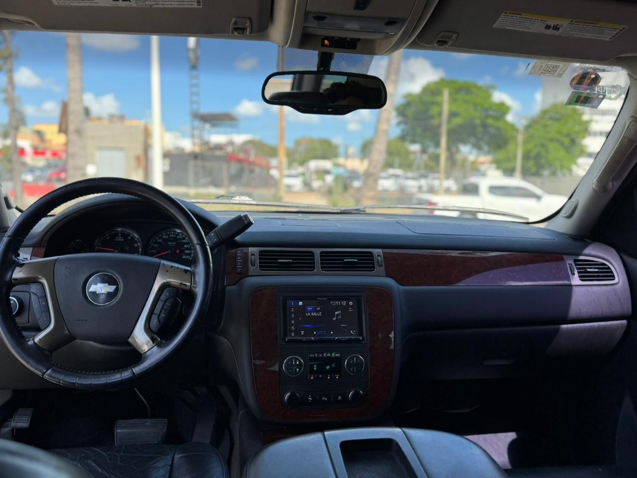 Chevrolet Tahoe LTZ 2010 - Miniatura 14