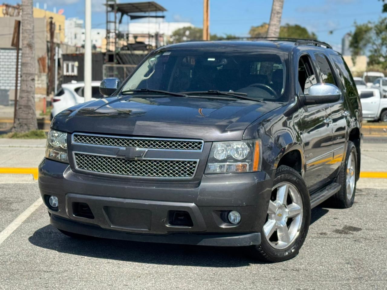 Chevrolet Tahoe LTZ 2010 - Miniatura 3