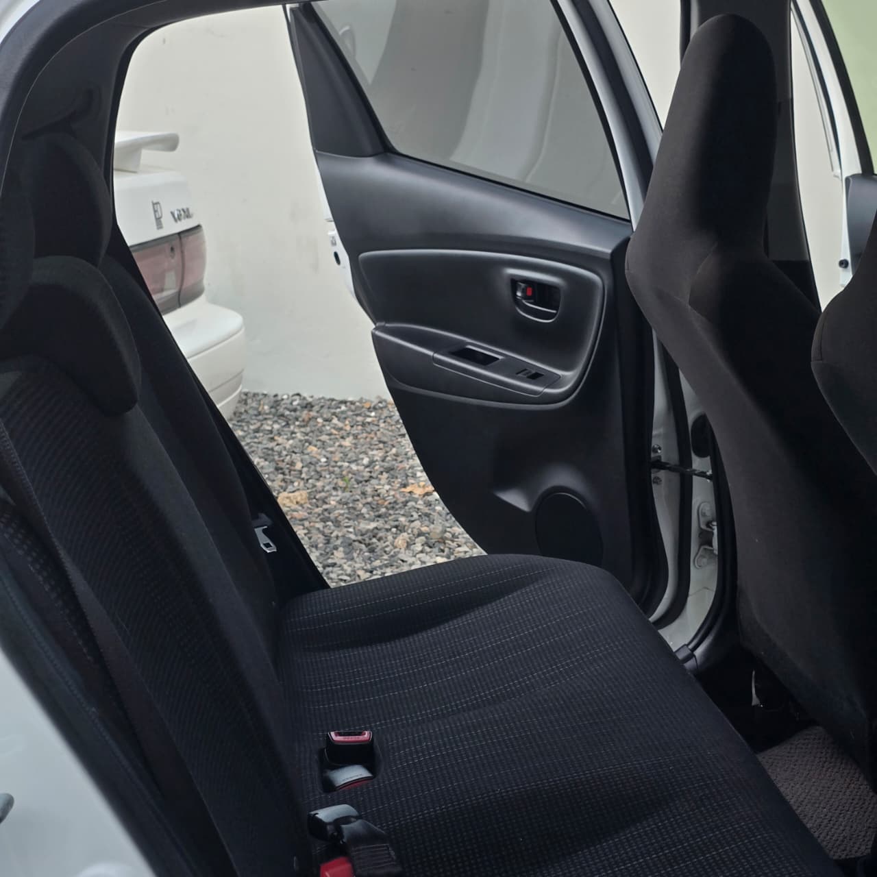 Toyota Vitz 2018 - Miniatura 11