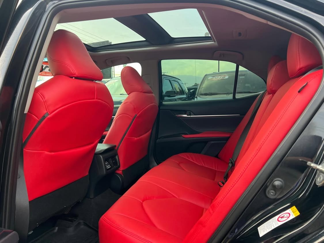 Toyota Camry XSE 2018 - Miniatura 11