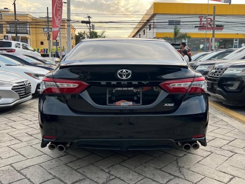 Toyota Camry XSE 2018 - Miniatura 5
