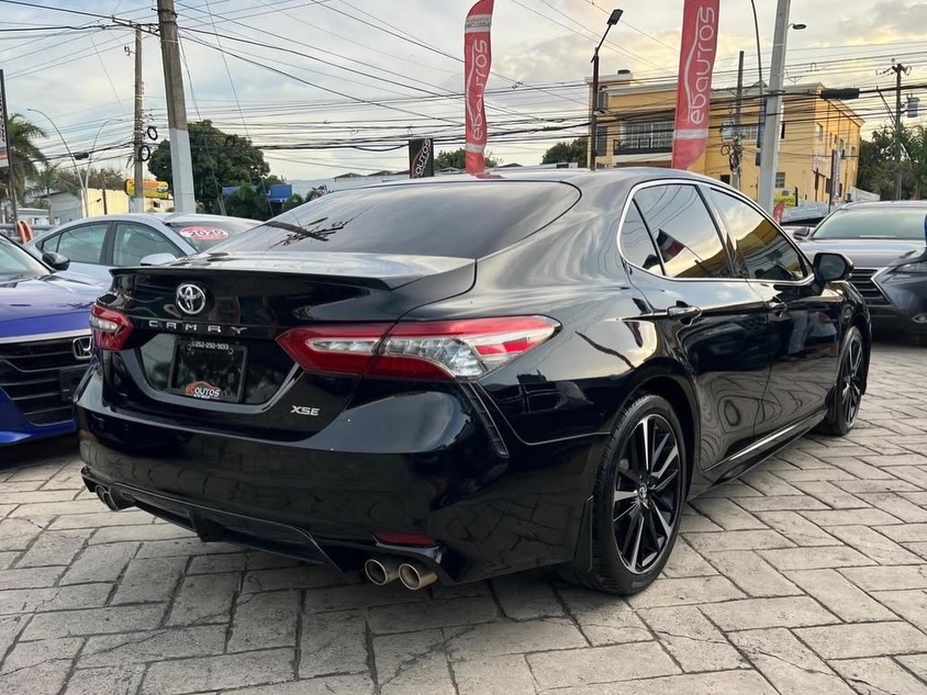 Toyota Camry XSE 2018 - Miniatura 6