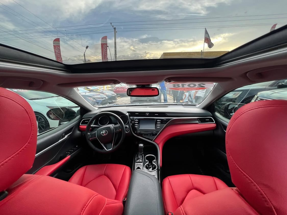 Toyota Camry XSE 2018 - Miniatura 7