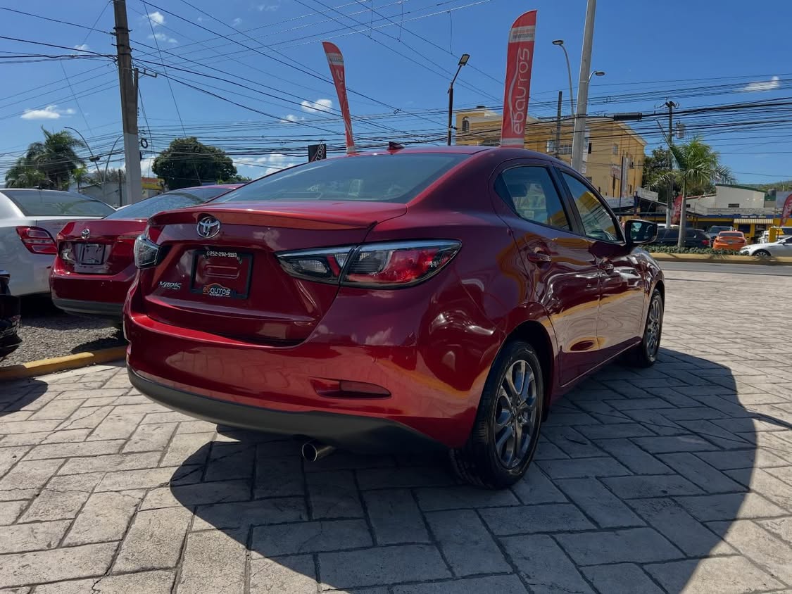 Toyota Yaris LE 2019 - Miniatura 6