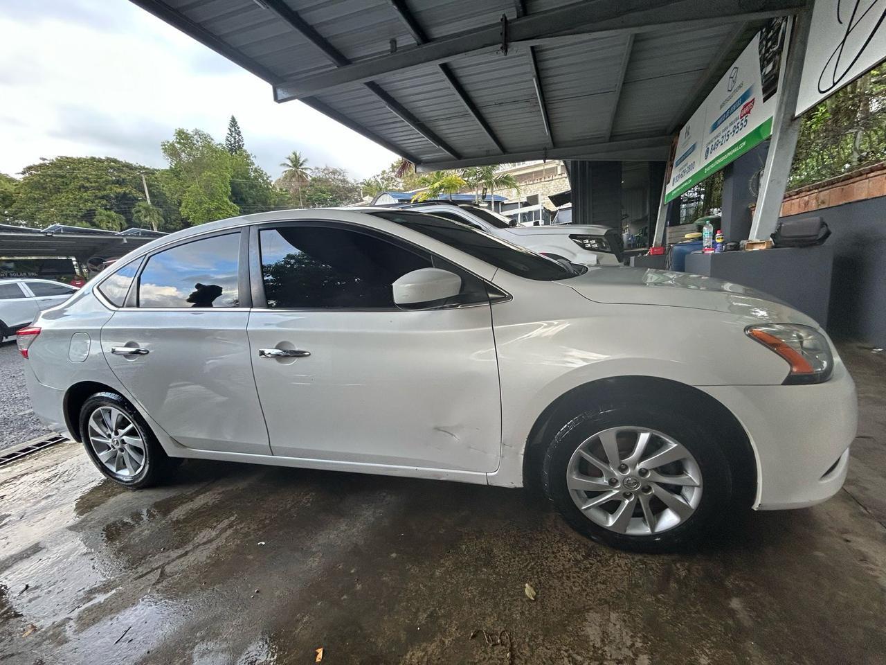 Nissan Sentra 2016 - Miniatura 6