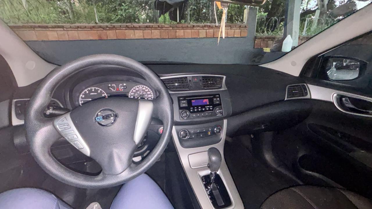 Nissan Sentra 2016 - Miniatura 9