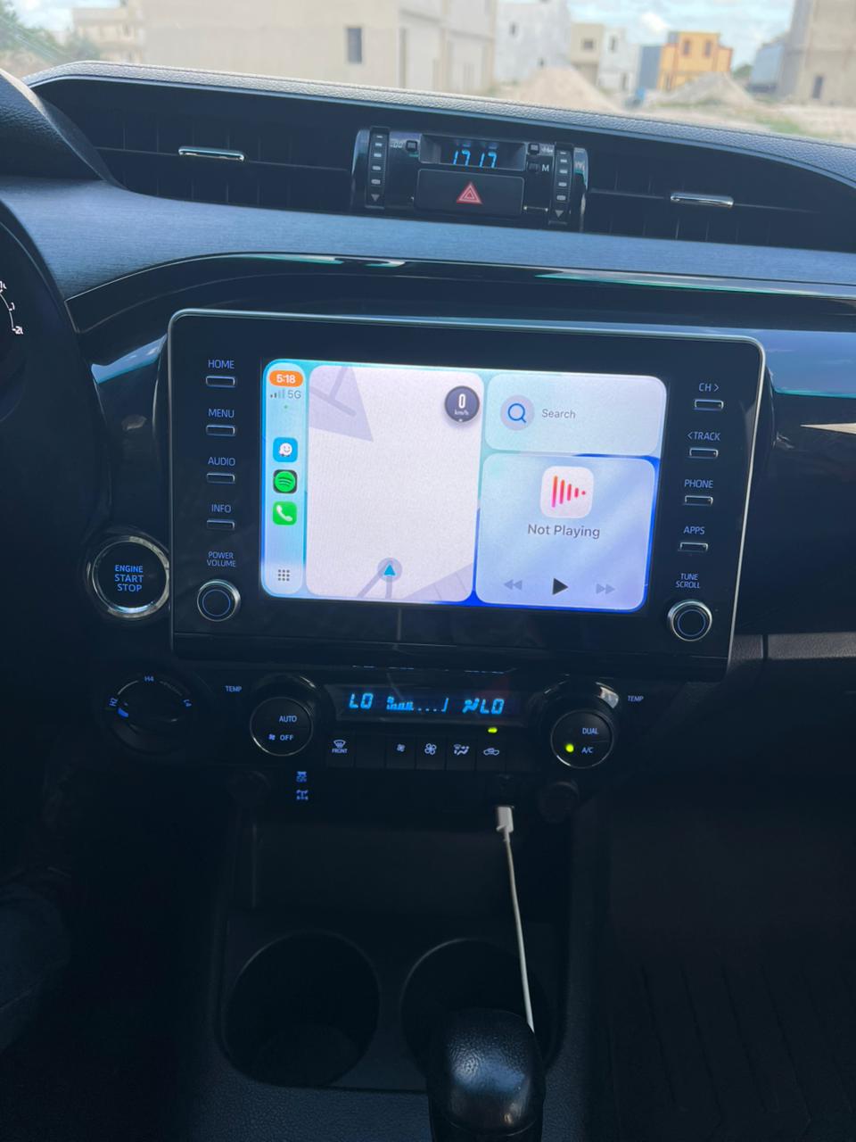 Toyota Hilux Adventure 2023 - Miniatura 12