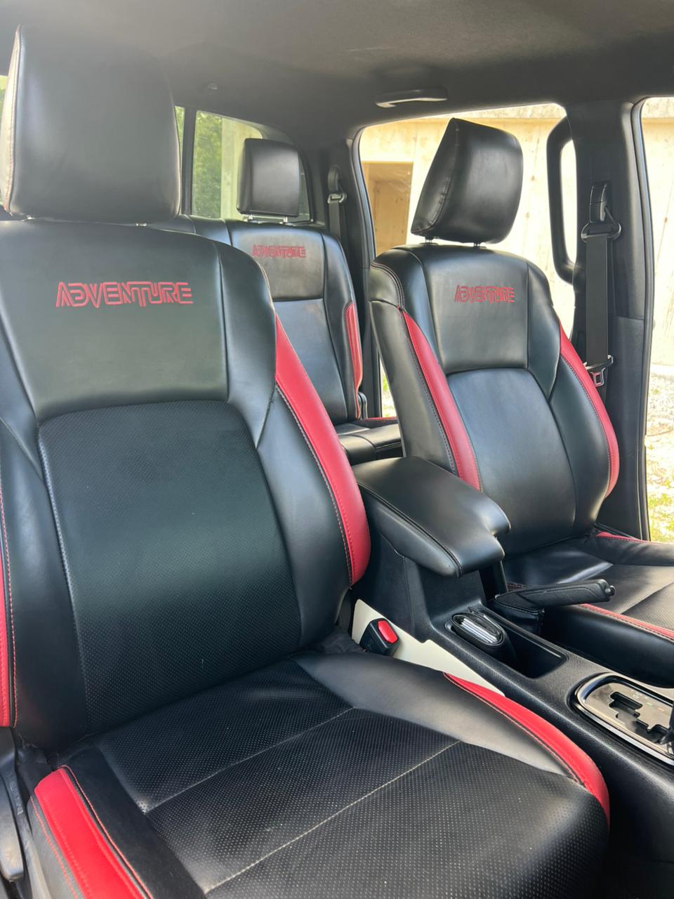 Toyota Hilux Adventure 2023 - Miniatura 13