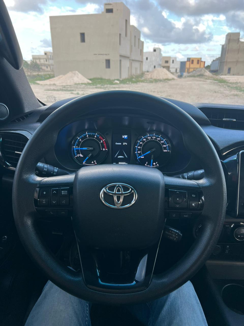 Toyota Hilux Adventure 2023 - Miniatura 9