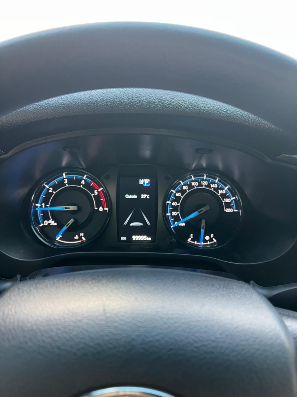 Toyota Hilux Adventure 2023 - Miniatura 10