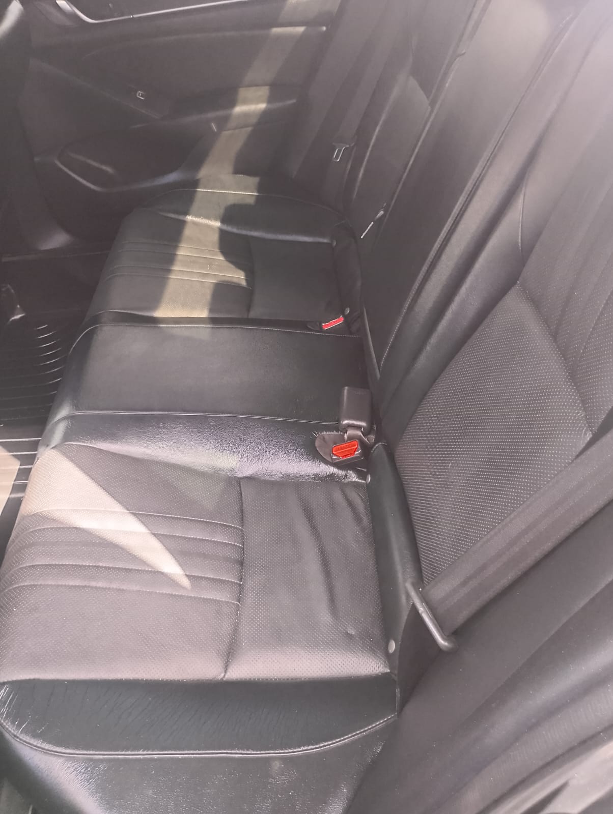 Honda Accord EX-L 2.0t 2018 - Miniatura 7