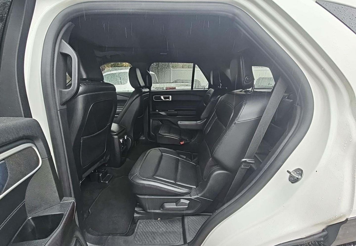 Ford Explorer XLT 2020 - Miniatura 6